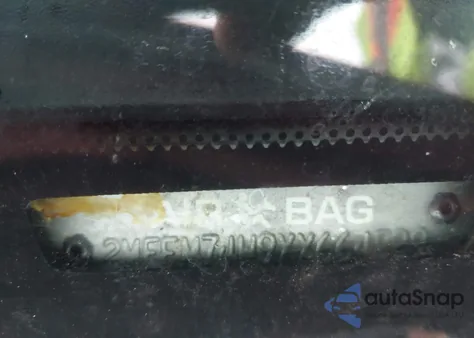 1999 Mercury Grand Marquis Gs из США, поврежденный, VIN 2MEFM74W9XX664829